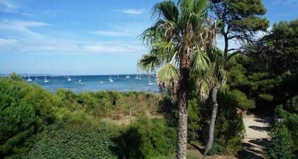 Appartement Vue mer, piscine, 50m de la plage Ă giens