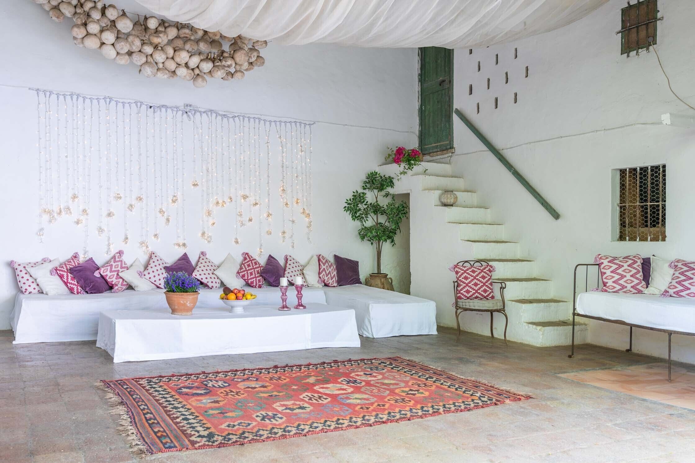 Dream location near the beach, complete privacy, luxury, stunning views/gardens