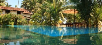 Peaceful position with a 13meter fresh water swimming pool