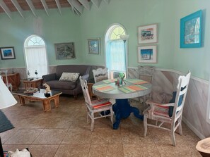 Interior - Villa in secluded Whale Point (Eleuthera)