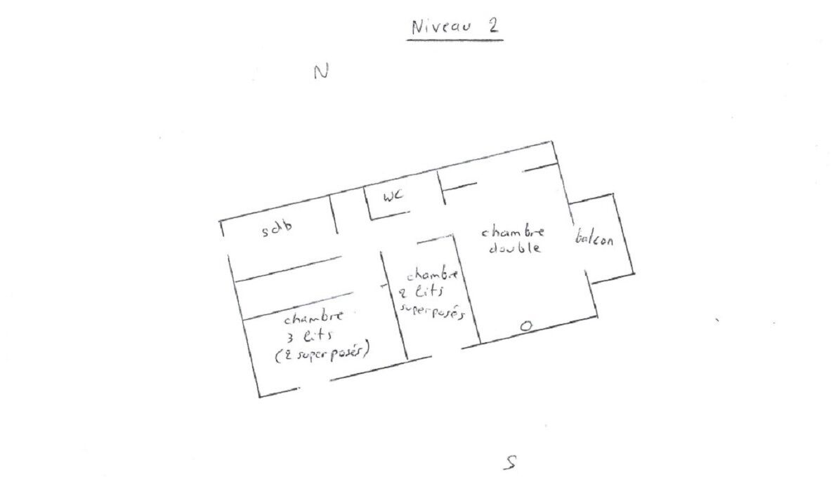 A floor plan labeled "Niveau 2" with rooms labeled "sdb," "wc," "chambre double," "chambre 3 lits," "chambre 2 lits superposés," and "balcon."