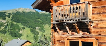 Chalet with stunning mountain views, 5 bedrooms, fully equipped.