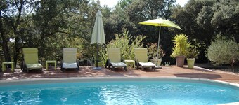 Large, pretty villa in the garrigue of Nîmes