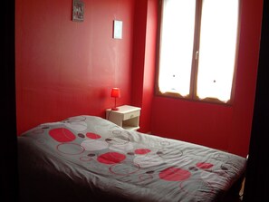 3 habitaciones, tabla de planchar con plancha y wifi gratis 