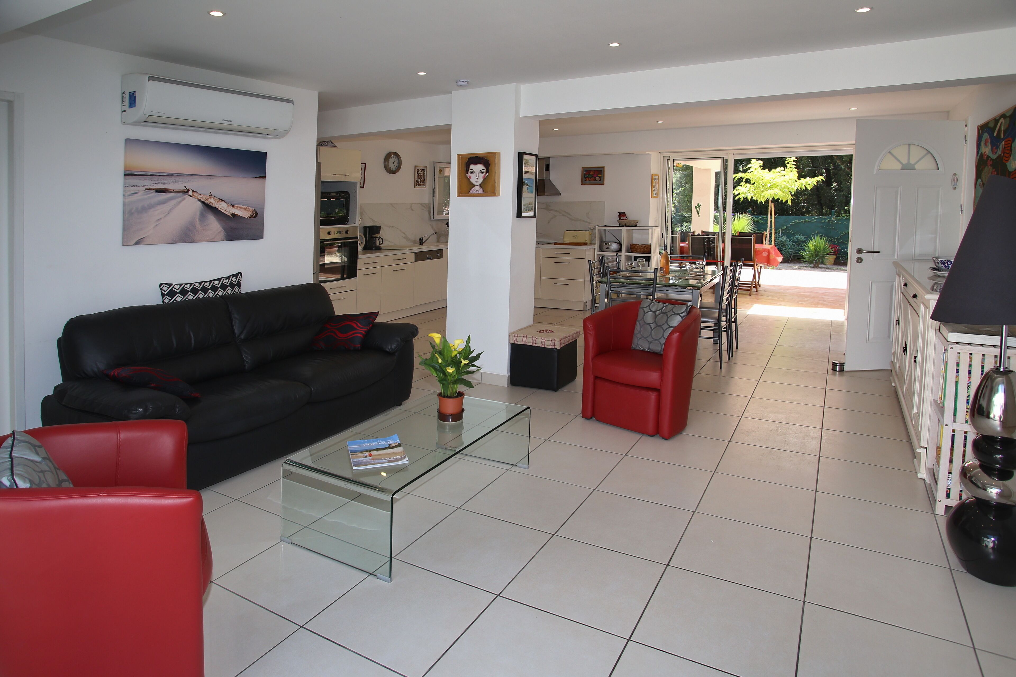  PORTICCIO, ENTIRE VILLA, 8 pers., 5 p., 4 ch, in residence. calm and green