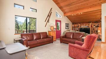 TV, fireplace, DVD player