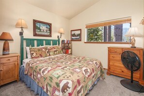 3 bedrooms, WiFi, bed sheets - Yosemite Crossroads (Yosemite National Park)