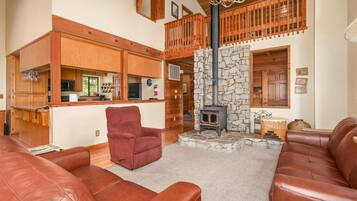 TV, fireplace, DVD player