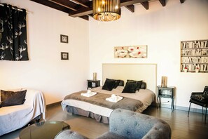 3 عدّة غرف نوم ومكواة/لوح كي وسرير سفر وواي فاي مجانًا