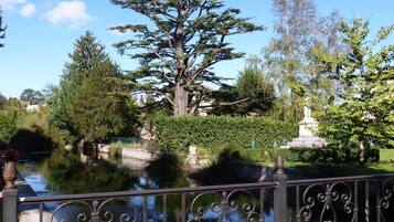 Enceinte de lâhĂ©bergement