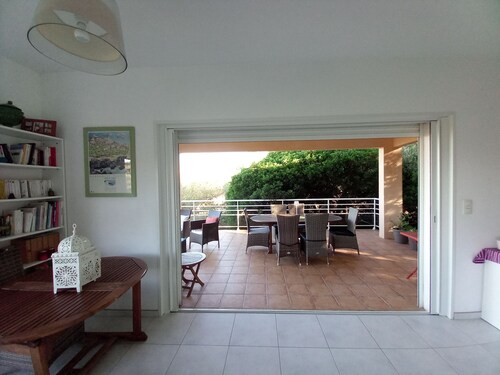 Propriano, vue mer, piscine, 4 chambres, 4 salles de bain