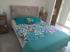 4 chambres, fer et planche à repasser, Wi-Fi, draps fournis