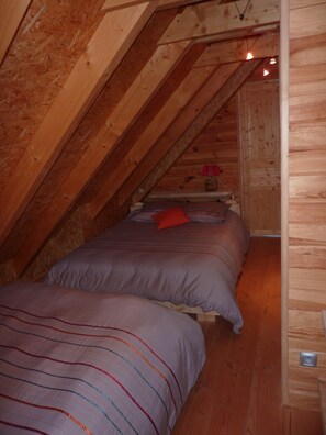 4 Schlafzimmer, Bügeleisen/Bügelbrett, WLAN, Bettwäsche