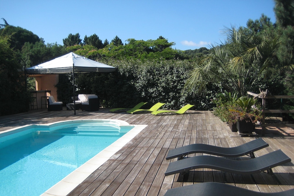 Ajaccio Rental apartment in villa 2 to 4 Pers Swimming pool Parking