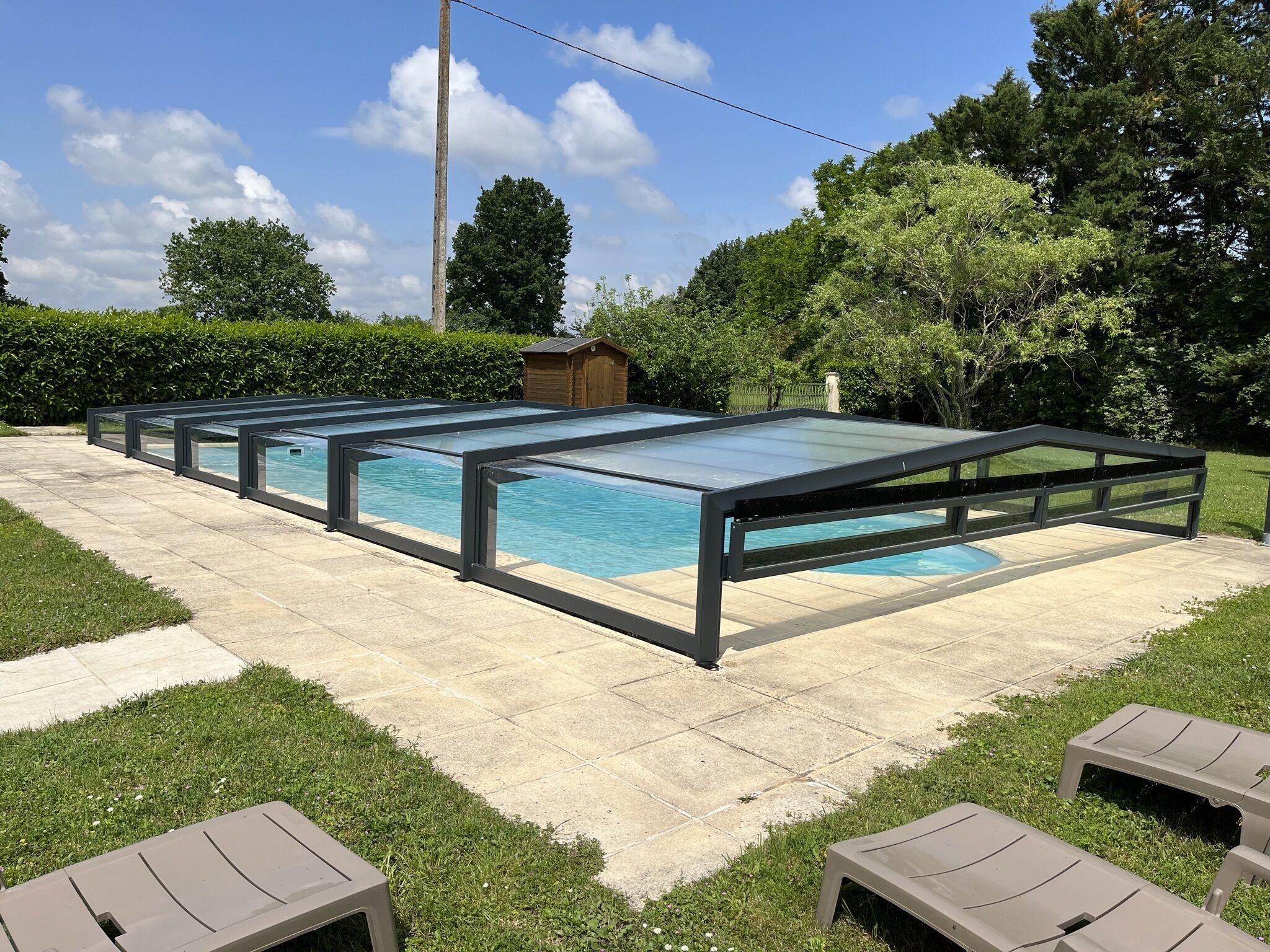 Piscine couverte, piscine extérieure