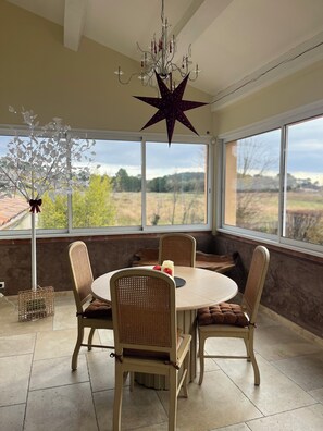 Dining - L'OASIS DE BOISSET: 5* VILLA, 3 min from Anduze, private SWIMMING POOL / SPA, 10/14 per (Boisset-Et-Gaujac)