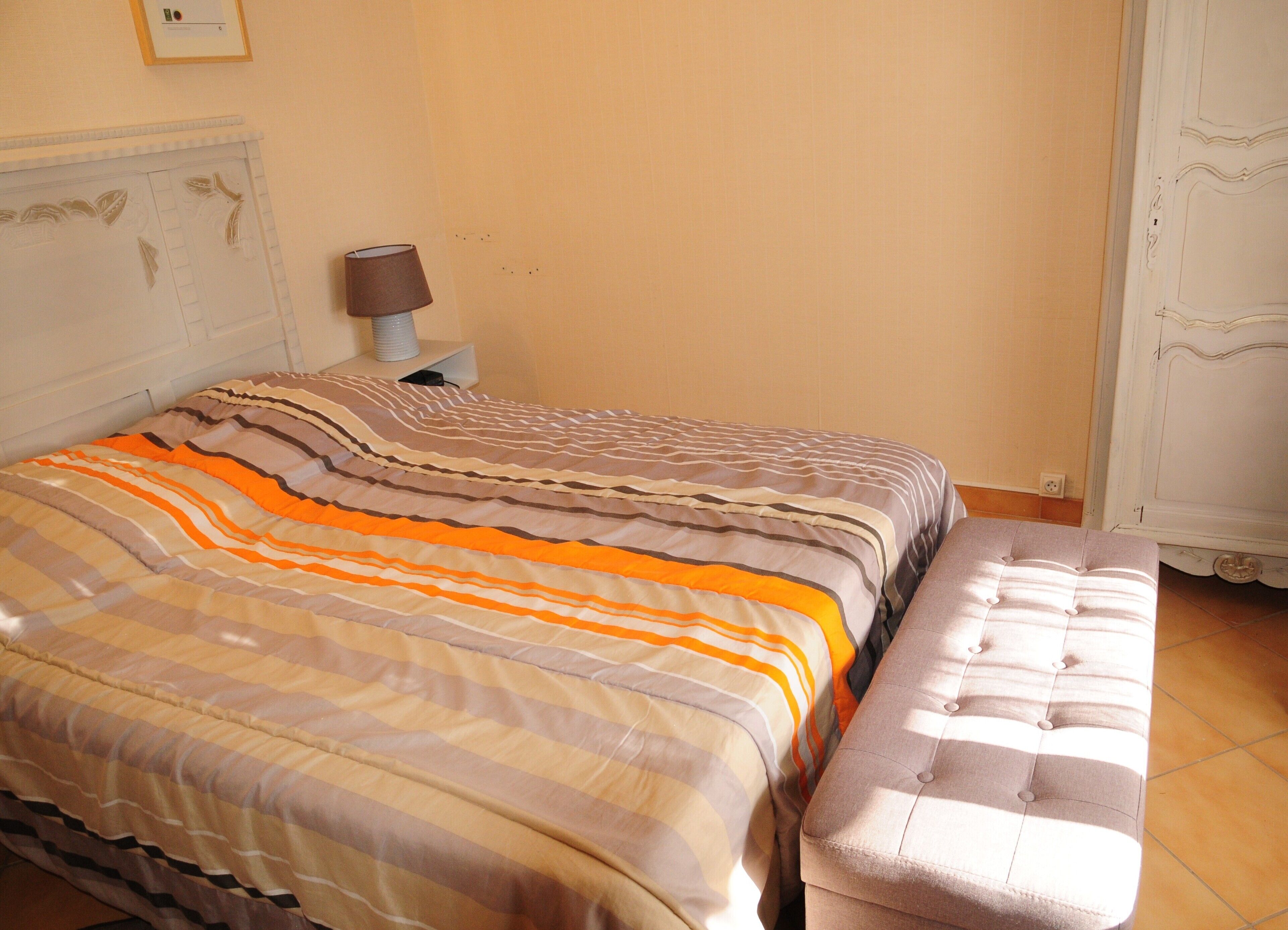 Belle Maison familiale dans écrin de verdure, jardin boisé, au calme