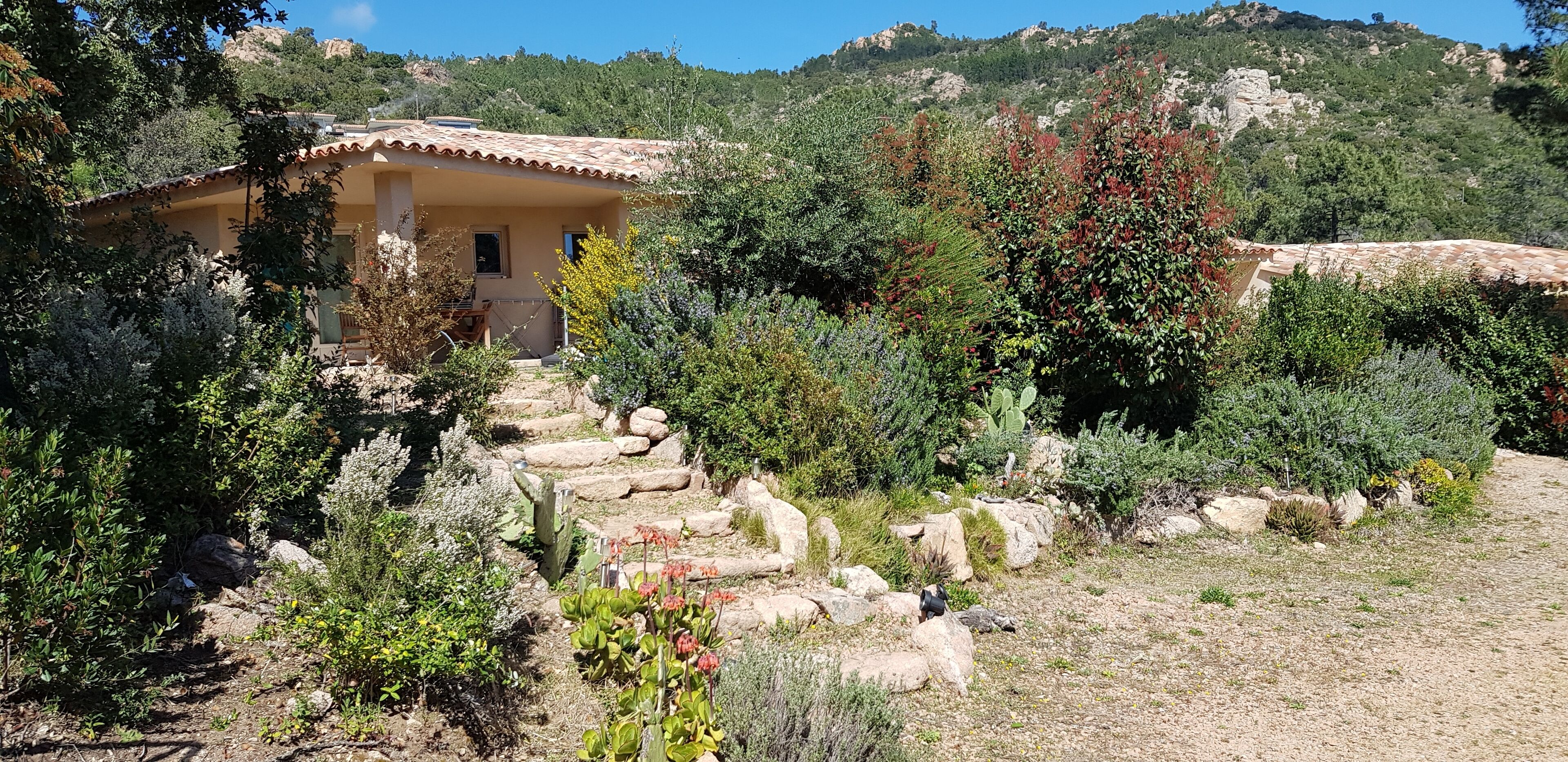 Charming residence and SPA, nestled in the maquis, in PORTO-VECCHIO