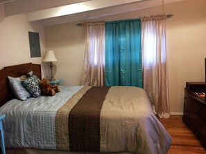 1 bedroom, free WiFi, bed sheets