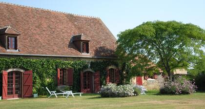 Countryside house in a family property in Vereaux, in the Berry