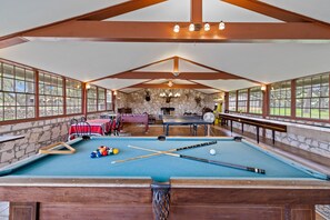Spielezimmer