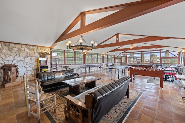 Game room - another angle