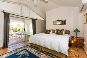 4 quartos, ferros/tábuas de passar roupa, Wi-Fi, roupa de cama