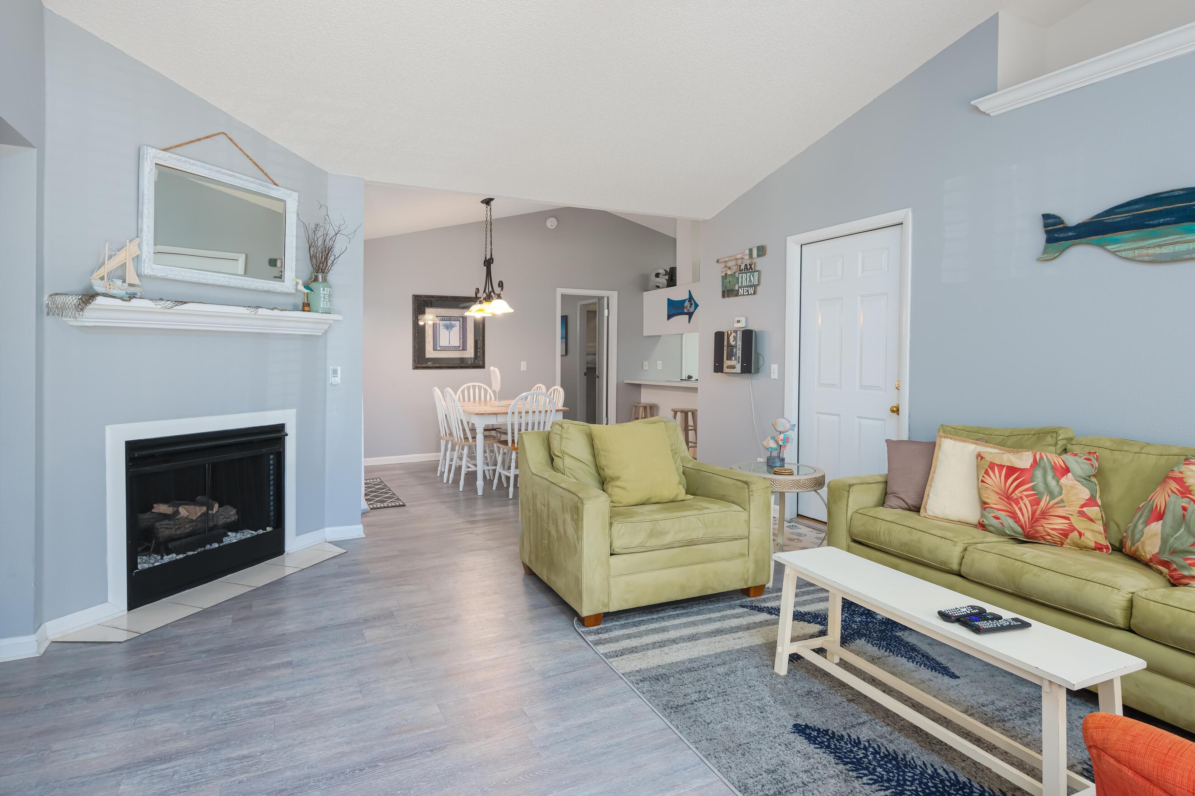 ~2B/2B Adorable Private Beach House Near Beach & State Park~