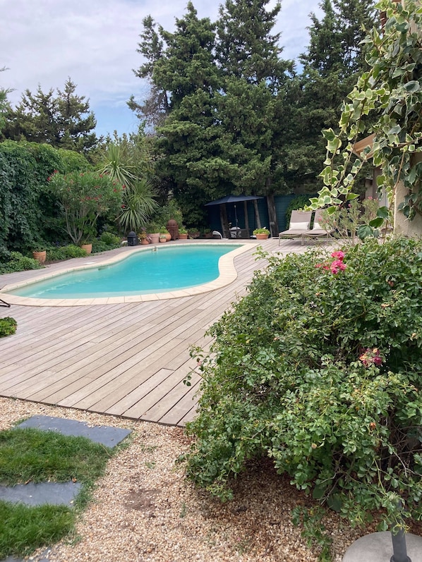 Piscine extérieure, piscine chauffée
