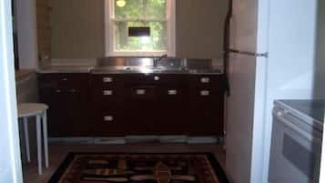 Fridge, microwave, dishwasher