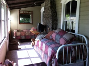 2 bedrooms, bed sheets