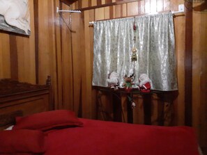 3 bedrooms, iron/ironing board, WiFi - Grandpa's farm in Fassina. Heated pool, pool table, quiet place. (Olímpia)