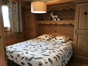 2 quartos, ferros/tábuas de passar roupa, Wi-Fi de cortesia