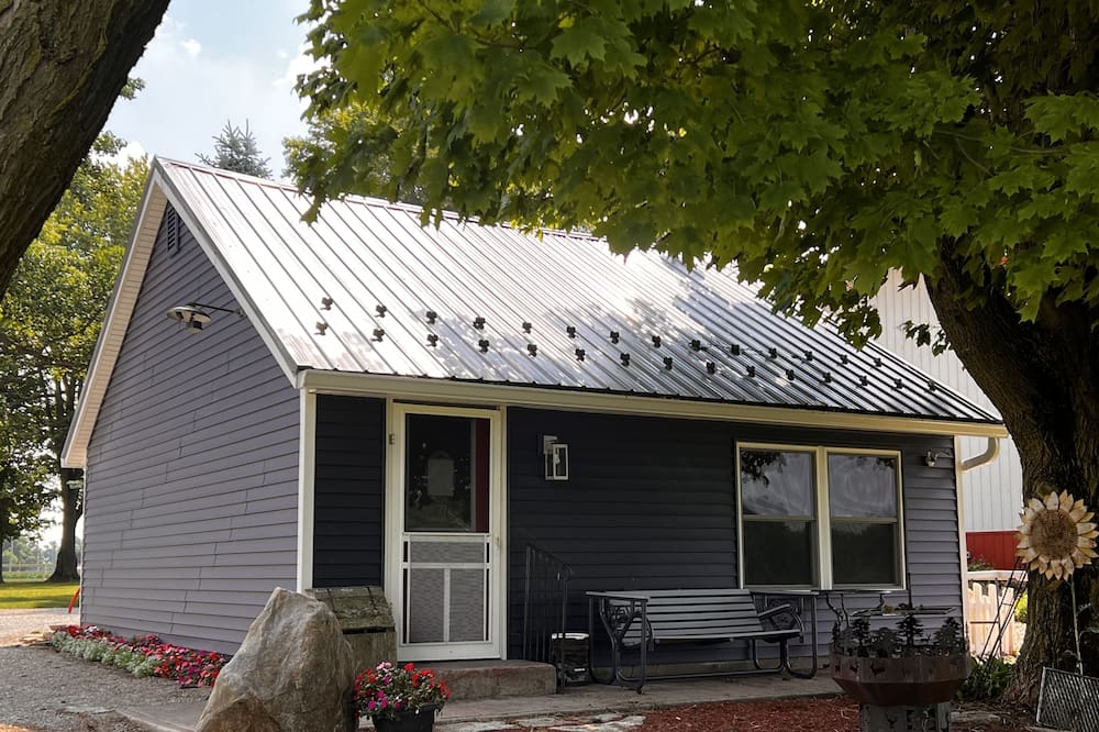 Shipshewana Airbnb & Cheap Cabin Rentals from 90 AirCabins