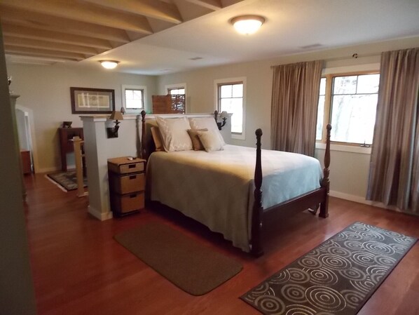 3 habitaciones, escritorio, tabla de planchar con plancha y wifi gratis 