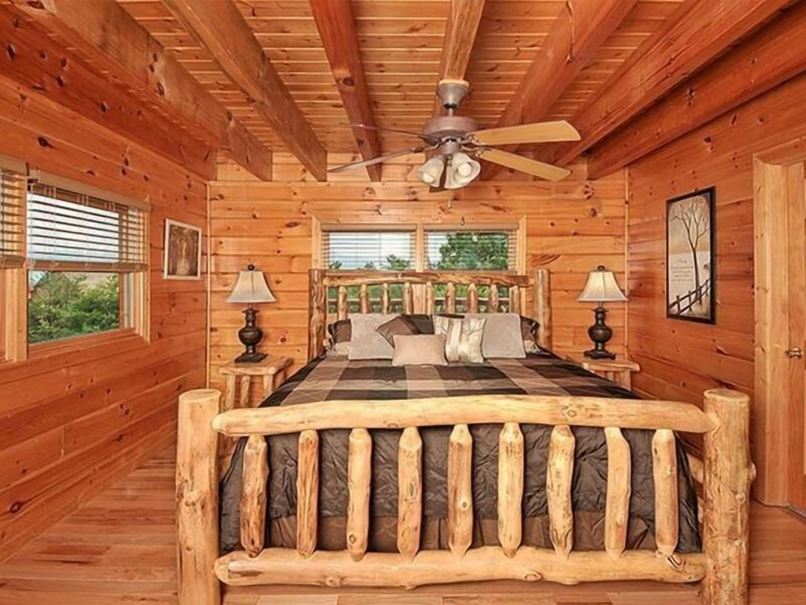 Almost Heaven - Extra Spacious Layout!| Brand New Hot Tub!| Overlooks Dollywood