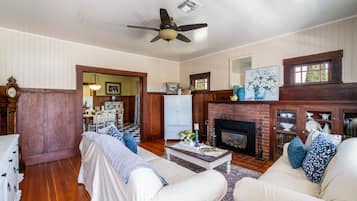 智能電視、DVD 播放機、音響、 辦公室