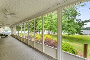 Terrace/patio - Kelley's Southern Comfort: 3 BR, 2 BA House in Arley, Sleeps 8 (Arley)