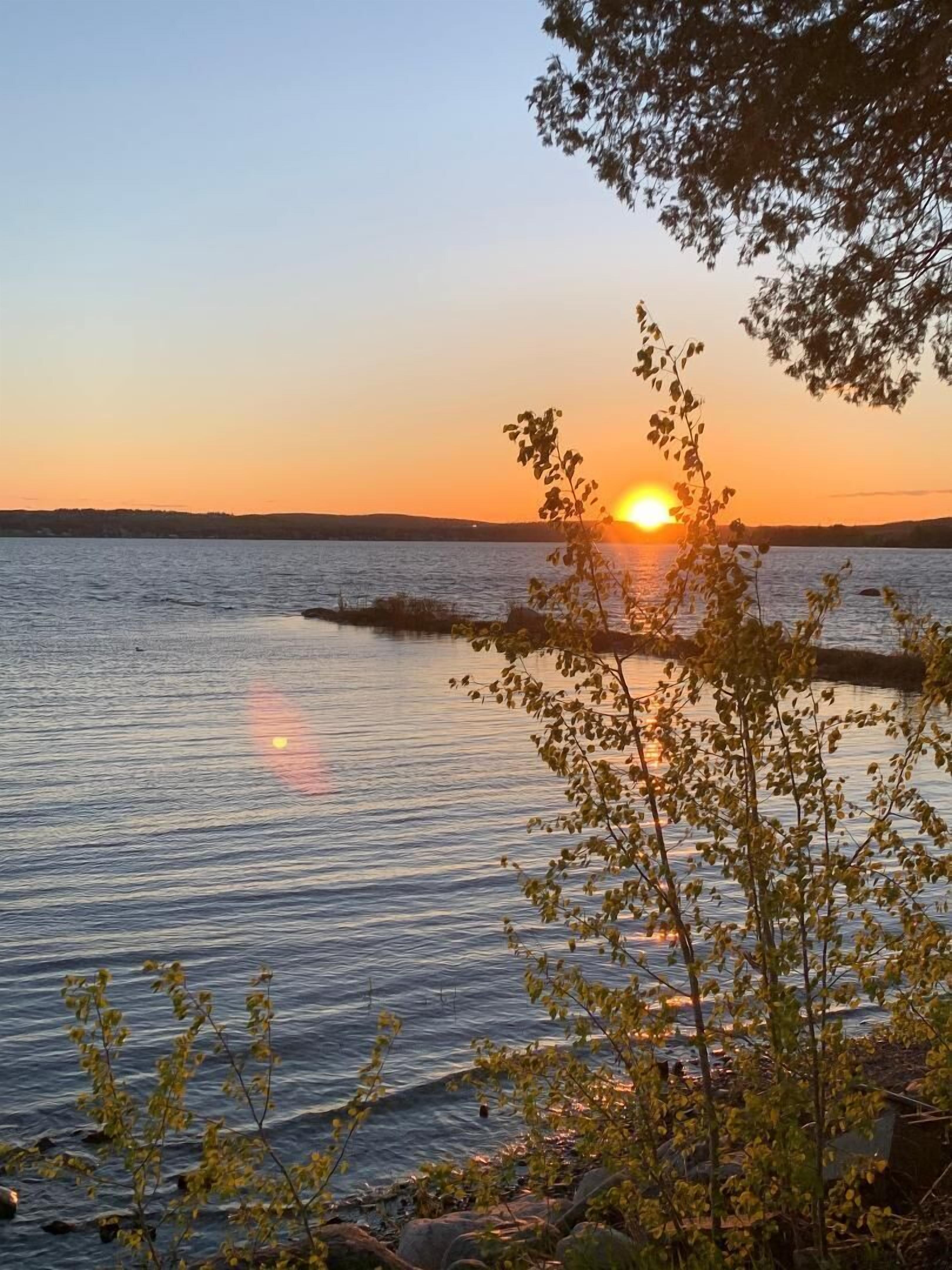 Sun-loungers, beach towels