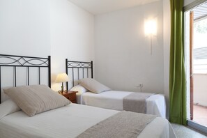 4 Schlafzimmer, Bügeleisen/Bügelbrett, WLAN, Bettwäsche