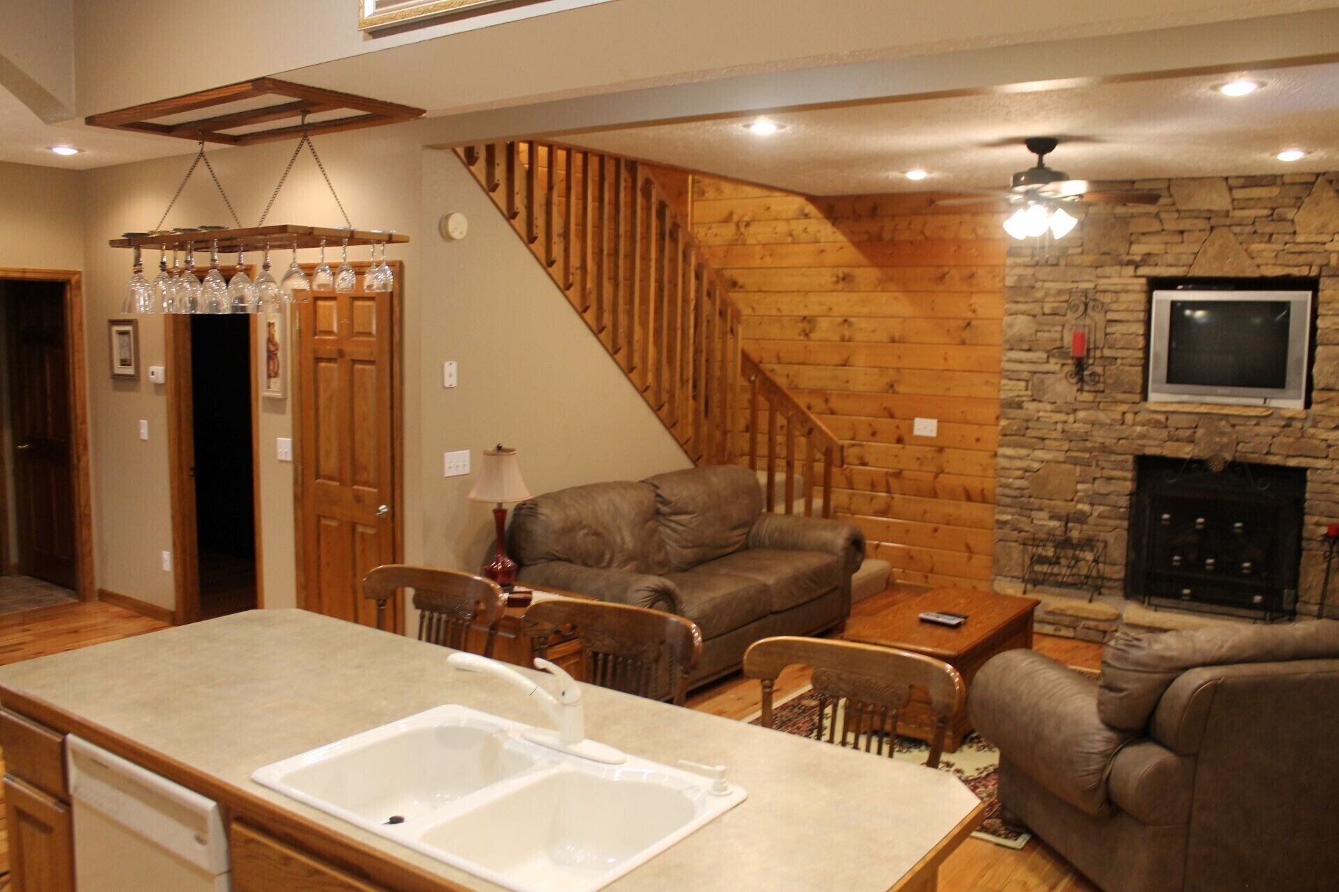 Smart TV, fireplace, DVD player, books