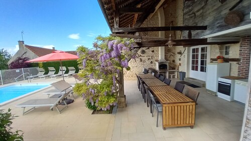 Only for you : house 4 * near Chablis 2h Paris, private heated pool, SPA, air c