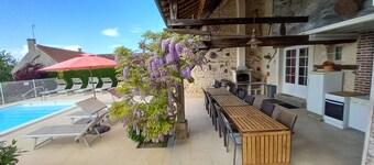 Maison pour vous seuls 8 ch 4*,Chablis, piscine chauffée, SPA CLIM W-E, semaine