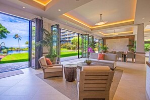 Interior - Oceanfront Penthouse w/ Private Chef - Luxury 2BD/2BA, (Lahaina)