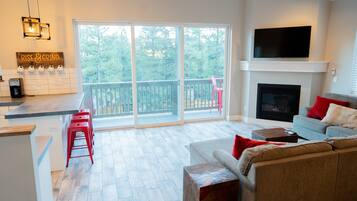 Smart TV, fireplace, video games, Netflix