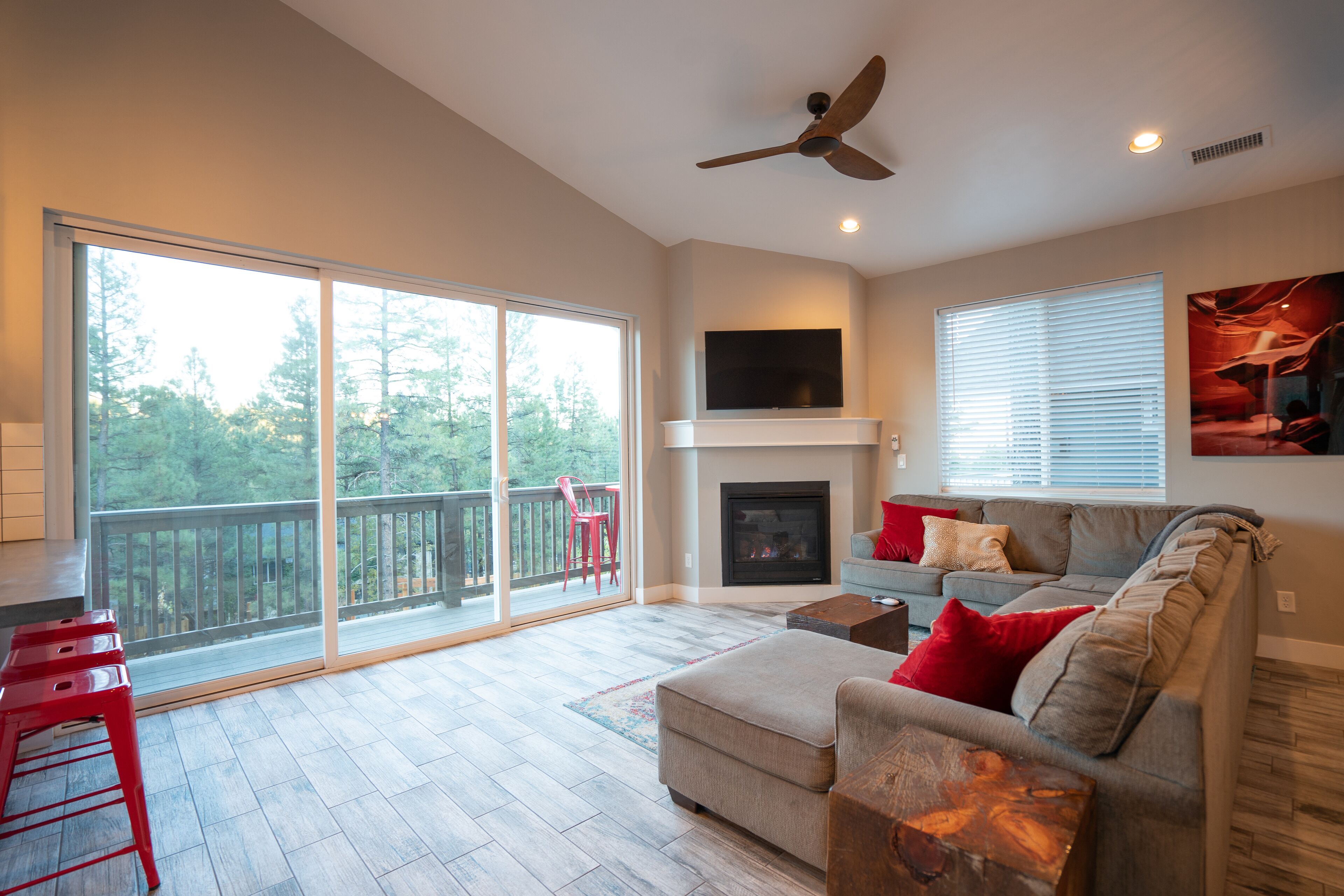 Smart TV, chimenea, videojuegos y Netflix 