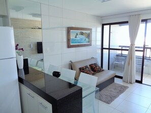 Smart TV - Beautiful Well Equipped Flat - 100 m from the Beach with Sea View - Tambaú  (João Pessoa)