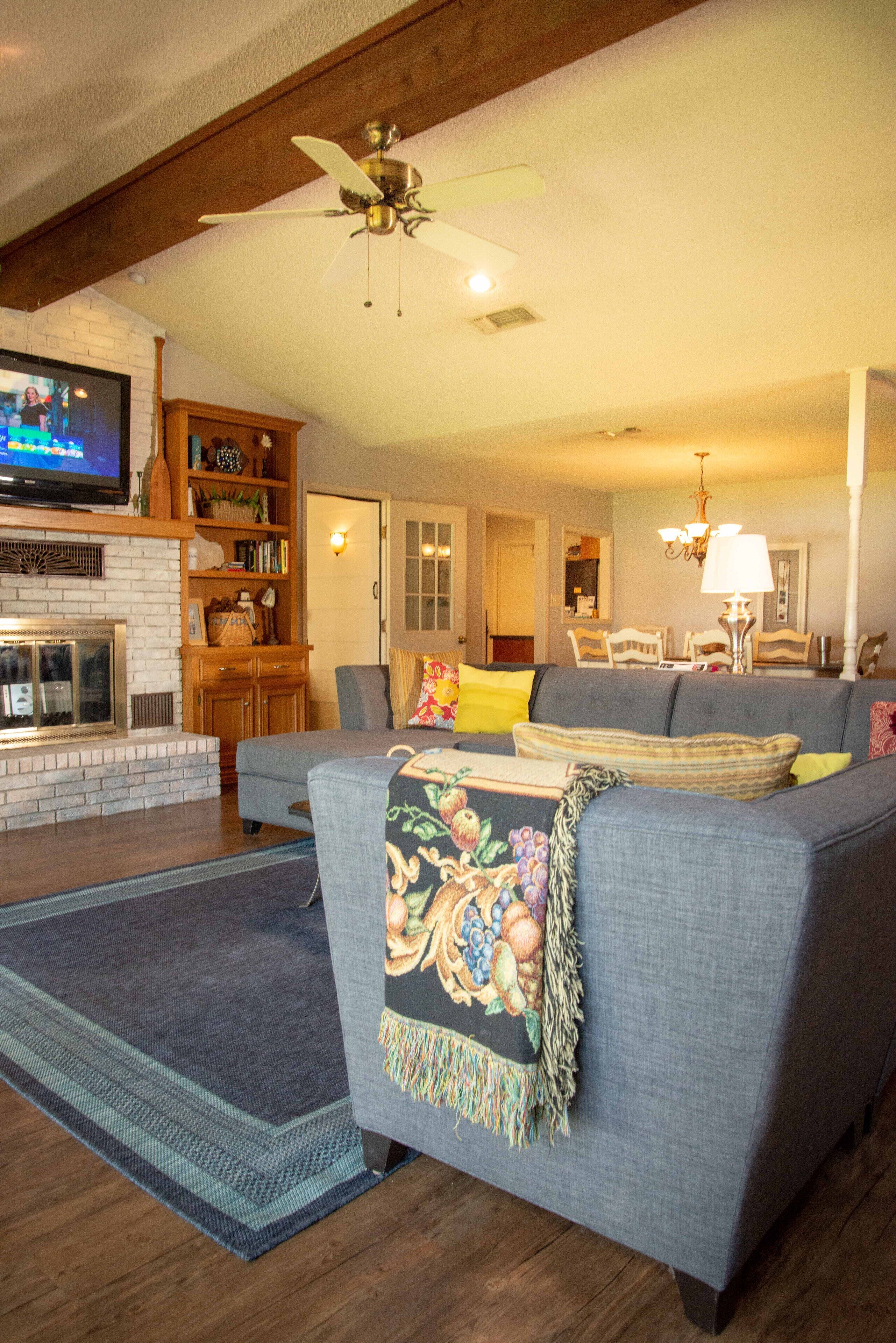 Water Front - Steps door to water play - Lake Home - Amazing Lake View 