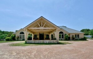 Exterior - Star Ranch Main Estate (Wimberley)