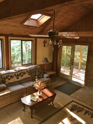 Téléviseur connecté, foyer, livres